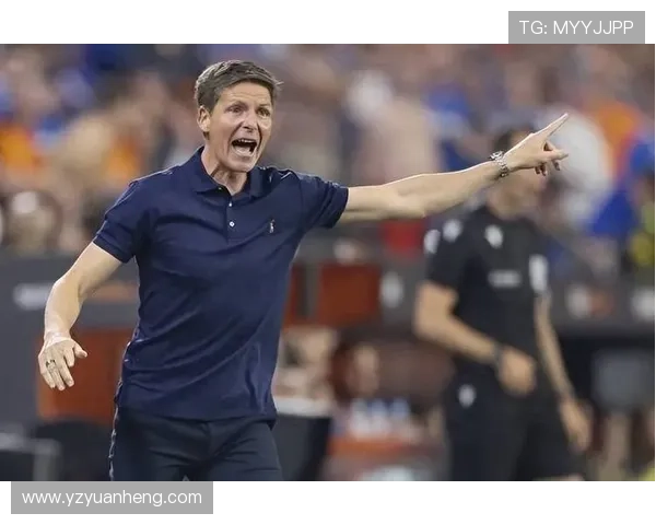 格拉斯纳回应下课声呼吁谦逊球迷